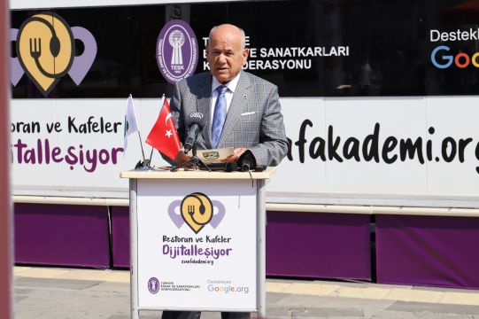 “Restoran ve Kafeler Dijitalleşiyor Projesi” Eğitim Tırı Ankara’da